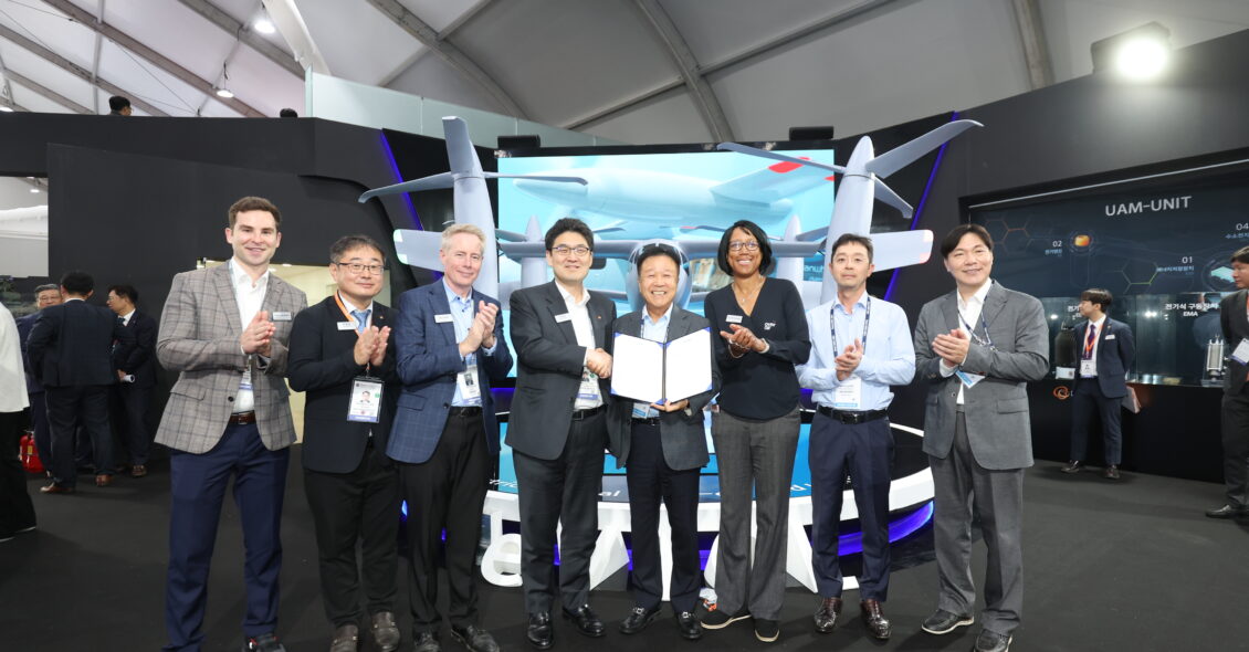 HeliKorea Signing Ceremony at ADEX